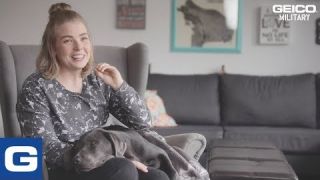 Welcome Home: Ashlyn and Blake's dog Bacon provides support - GEICO